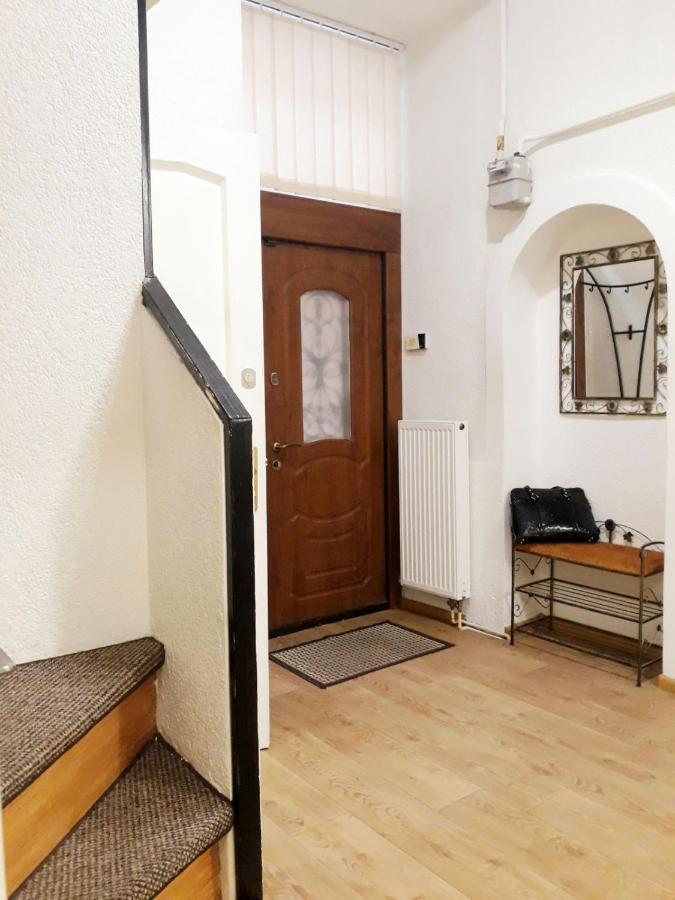Regrand Apartment On Svobody 22 Lviv Kültér fotó